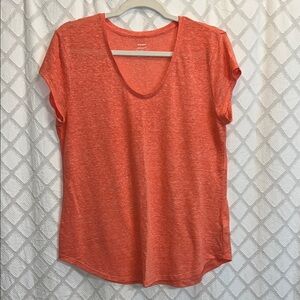 Old Navy Women's Peachy-Orange Relaxed Fit T-Shirt, size M